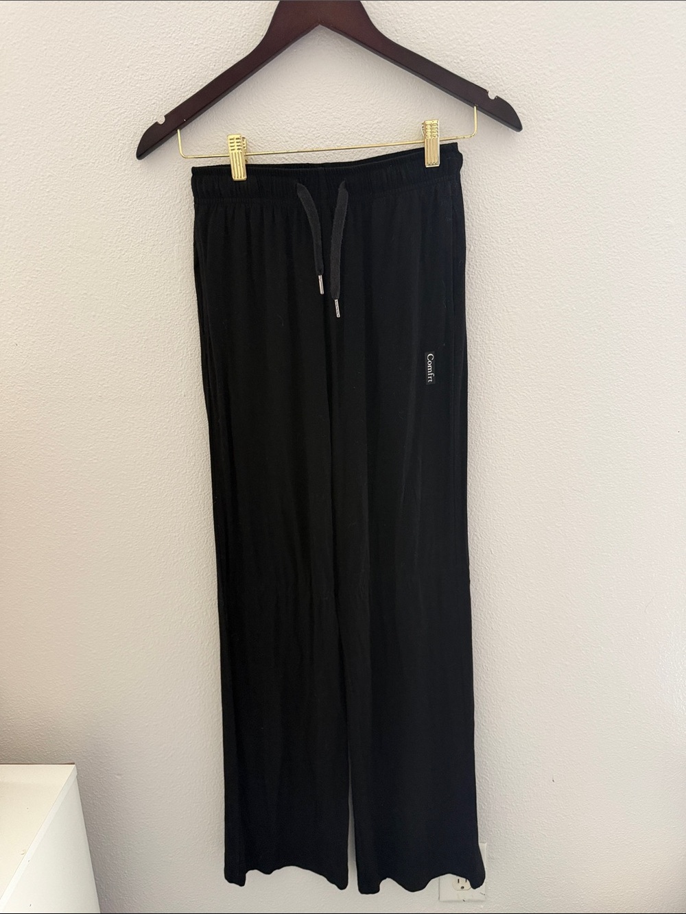 Comfrt Women's Black Wide-Leg Lounge Joggers
